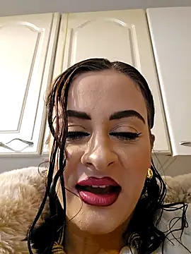 ShineBright88 online show from 11/28/25, 08:44