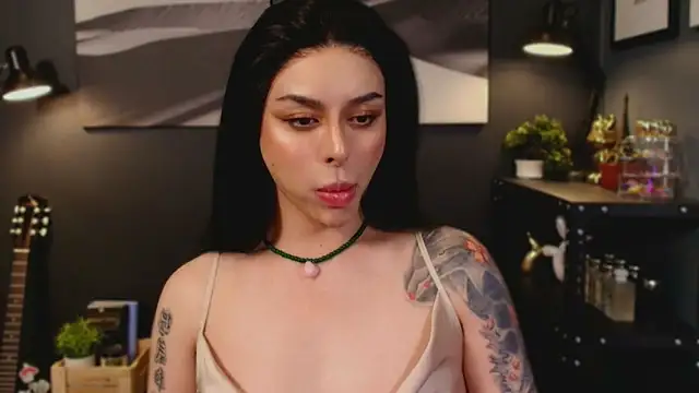 Snapshot of LUNACOCKSLAYER chatting on 11/02/25, 05:32 LUNACOCKSLAYER online show from 11/02/25, 05:32