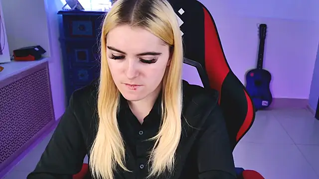 Stef Nicks online show from 09/18/25, 09:11