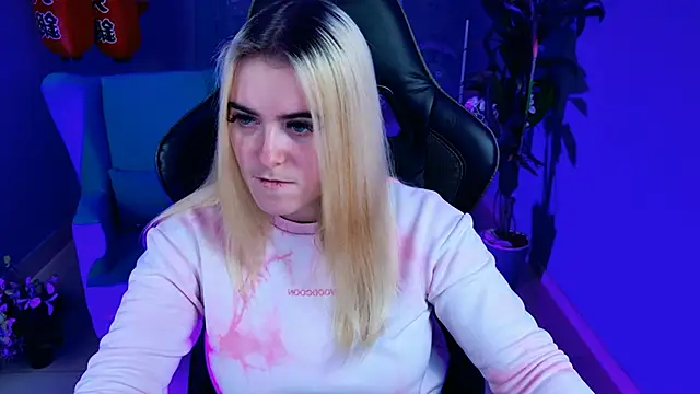 Stef Nicks online show from 10/15/25, 09:09