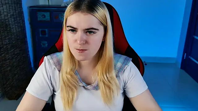 Stef Nicks online show from 10/24/25, 06:21