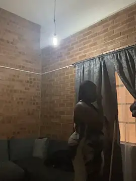 Snapshot of SEXYBOOBS21D chatting on 10/10/25, 05:39 SEXYBOOBS21D online show from 10/10/25, 05:39