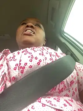 Snapshot of SEXYBOOBS21D chatting on 10/29/25, 06:15 SEXYBOOBS21D online show from 10/29/25, 06:15