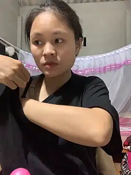 NhuFox online show from 10/08/25, 01:31