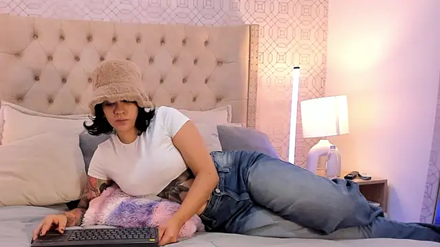 SuccubusDolly online show from 11/07/25, 08:09