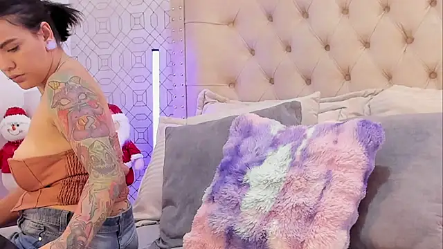 SuccubusDolly online show from 11/20/25, 08:19