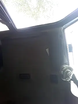 Snapshot of N_i_k_o_l_a_u chatting on 09/29/25, 12:32 N i k o l a u online show from 09/29/25, 12:32