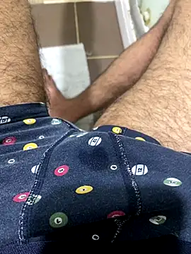 Snapshot of BatchedTracer chatting on 10/26/25, 10:36 BatchedTracer online show from 10/26/25, 10:36