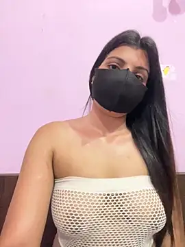 Snapshot of _01ruhi chatting on 09/29/25, 08:24  01ruhi online show from 09/29/25, 08:24