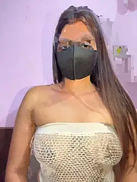 Snapshot of _01ruhi chatting on 10/13/25, 05:02  01ruhi online show from 10/13/25, 05:02