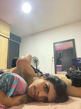 Snapshot of Lady_Dirty444 chatting on 10/05/25, 01:37 Lady Dirty444 online show from 10/05/25, 01:37