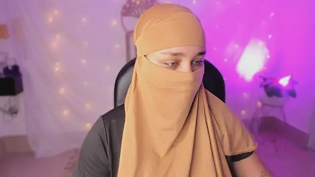 amila hagda online show from 09/13/25, 05:07