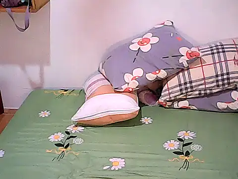 Sweetyummybabygirl online show from 07/12/26, 11:07