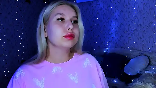 ChloeRicc online show from 09/27/25, 07:52