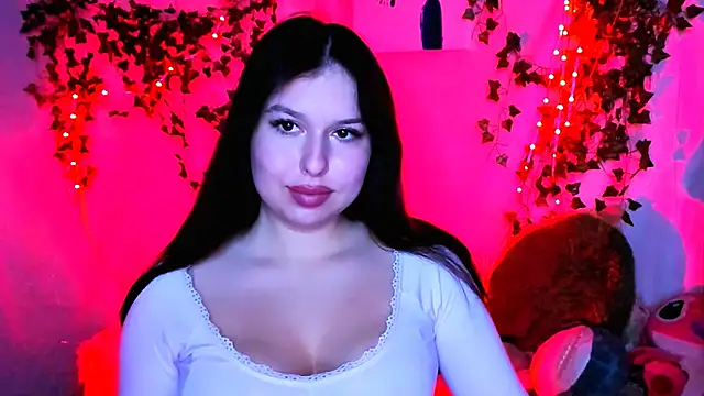 Snapshot of ChloeRicc chatting on 12/17/25, 05:30 ChloeRicc online show from 12/17/25, 05:30