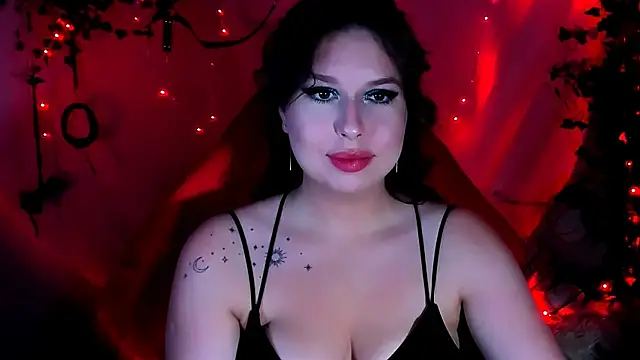 ChloeRicc online show from 06/16/26, 09:06