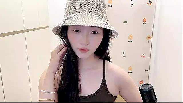 Rosalind xixi online show from 10/12/25, 01:10