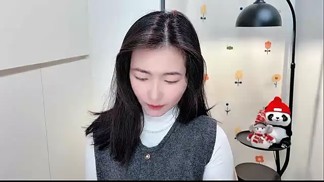 Rosalind xixi online show from 12/14/25, 02:17