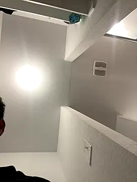 Snapshot of fuego01 chatting on 09/17/25, 06:59 fuego01 online show from 09/17/25, 06:59