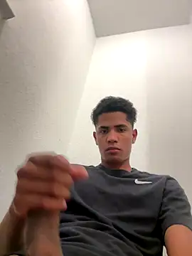 Snapshot of fuego01 chatting on 11/10/25, 03:16 fuego01 online show from 11/10/25, 03:16