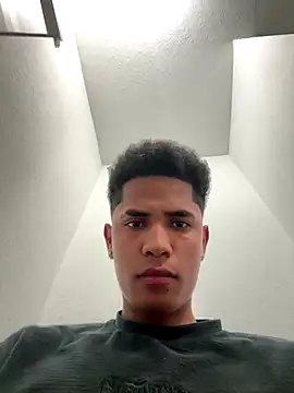 Snapshot of fuego01 chatting on 12/16/25, 06:40 fuego01 online show from 12/16/25, 06:40