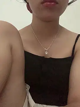 Nguyenha11 online show from 06/05/26, 09:37