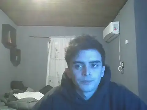 Snapshot of Rodrigo99_9 chatting on 06/16/26, 06:54 Rodrigo99 9 online show from 06/16/26, 06:54
