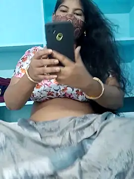 Snapshot of yelmaji91 chatting on 09/24/25, 05:00 yelmaji91 online show from 09/24/25, 05:00