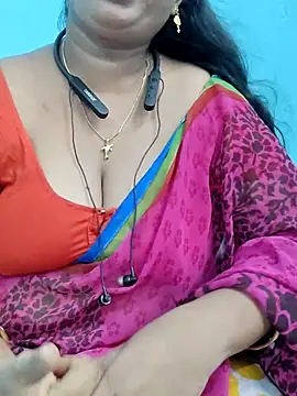 Snapshot of yelmaji91 chatting on 09/28/25, 04:29 yelmaji91 online show from 09/28/25, 04:29