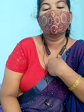 Snapshot of yelmaji91 chatting on 10/08/25, 04:54 yelmaji91 online show from 10/08/25, 04:54