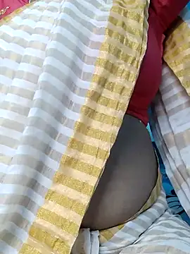 Snapshot of yelmaji91 chatting on 10/26/25, 04:51 yelmaji91 online show from 10/26/25, 04:51