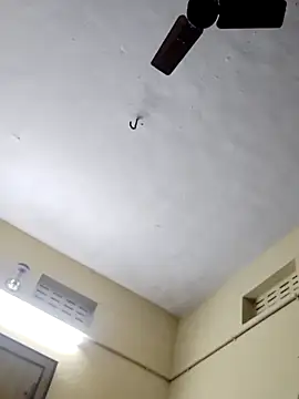 yelmaji91 online show from 11/28/25, 03:09