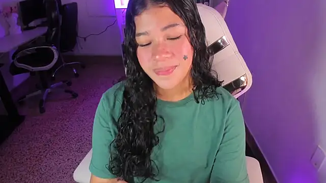 Ivy nt online show from 09/23/25, 06:33