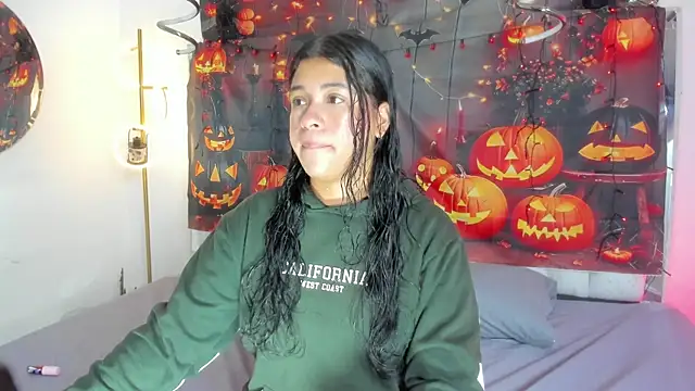 Ivy nt online show from 10/22/25, 12:49