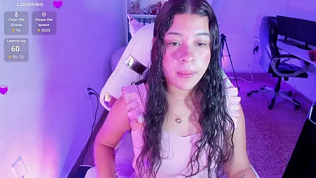 Snapshot of Ivy_nt chatting on 11/29/25, 01:14 Ivy nt online show from 11/29/25, 01:14