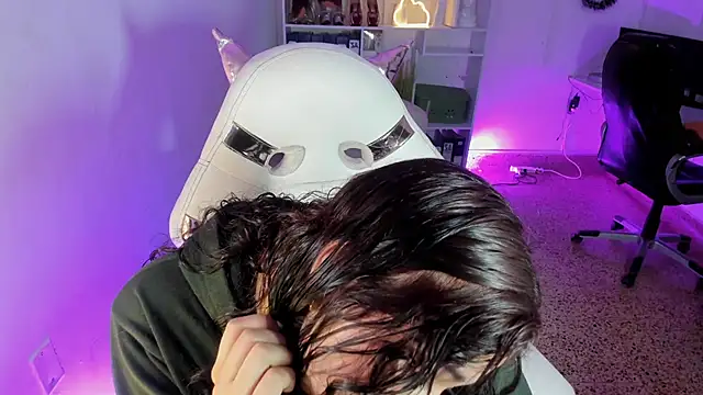 Snapshot of Ivy_nt chatting on 12/02/25, 12:32 Ivy nt online show from 12/02/25, 12:32