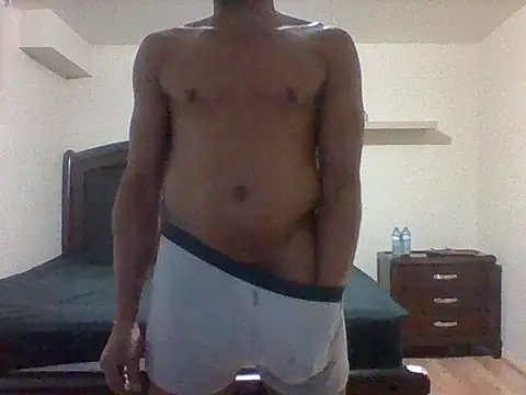 Snapshot of Dico420 chatting on 12/19/25, 04:47 Dico420 online show from 12/19/25, 04:47