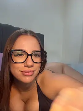 AlessiaaRuso1 online show from 05/28/26, 11:57