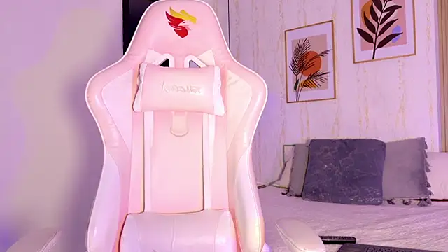 Ayleen Dunkan online show from 09/16/25, 12:17