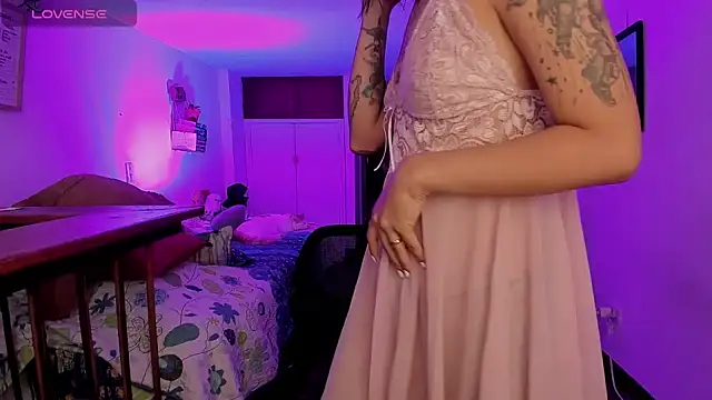 Snapshot of atenea_dragon__ chatting on 11/06/25, 08:43 atenea dragon online show from 11/06/25, 08:43