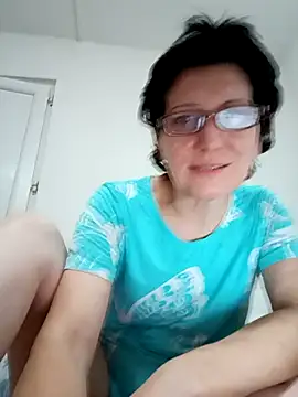 Vera Elle online show from 10/26/25, 06:14