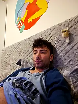 Snapshot of scopamiforte20cm chatting on 11/17/25, 12:05 scopamiforte20cm online show from 11/17/25, 12:05