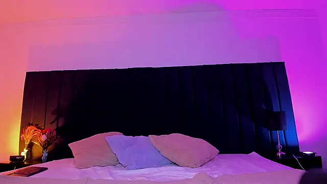 dominik thompson777 online show from 10/02/25, 05:47