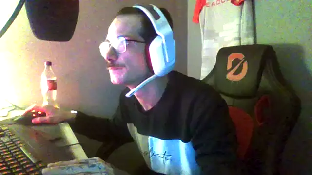 Dikklauss online show from 10/13/25, 06:19