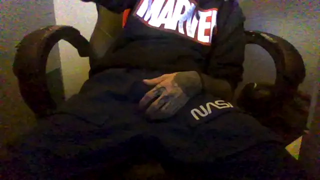 Dikklauss online show from 10/16/25, 07:48