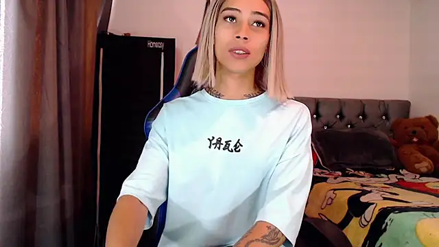 Sweet-Cris online show from 09/29/25, 03:17