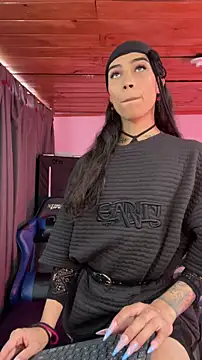 Sweet-Cris online show from 06/16/26, 05:59