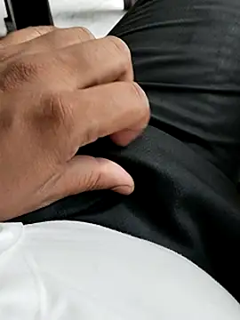 hunk28 6 online show from 10/06/25, 08:12