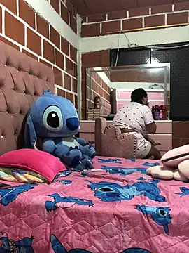 Rachellcooperrr online show from 05/13/26, 02:31