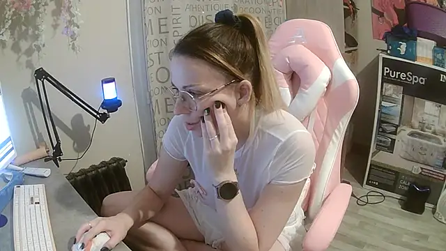 rubystrip online show from 09/25/25, 08:12